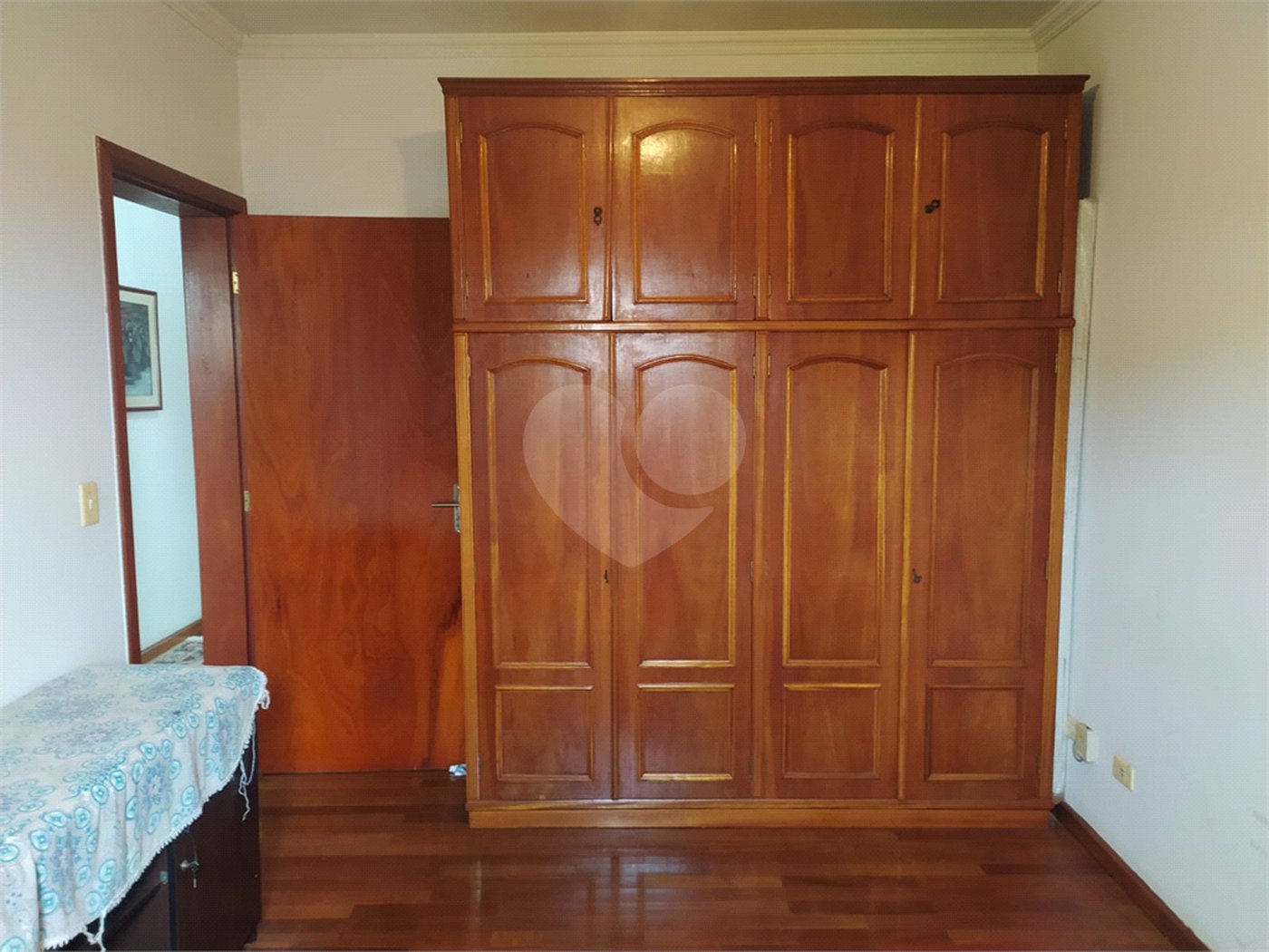 Sobrado à venda com 4 quartos, sendo 2 suítes, em Jardim Prudência, São Paulo, SP