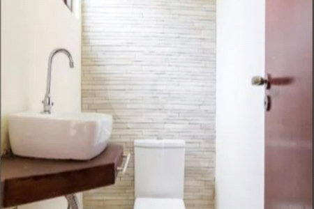 Casa com 203m² , 4 dormitórios , sendo 3 suítes , 2 vagas , à venda na Vila Formosa.