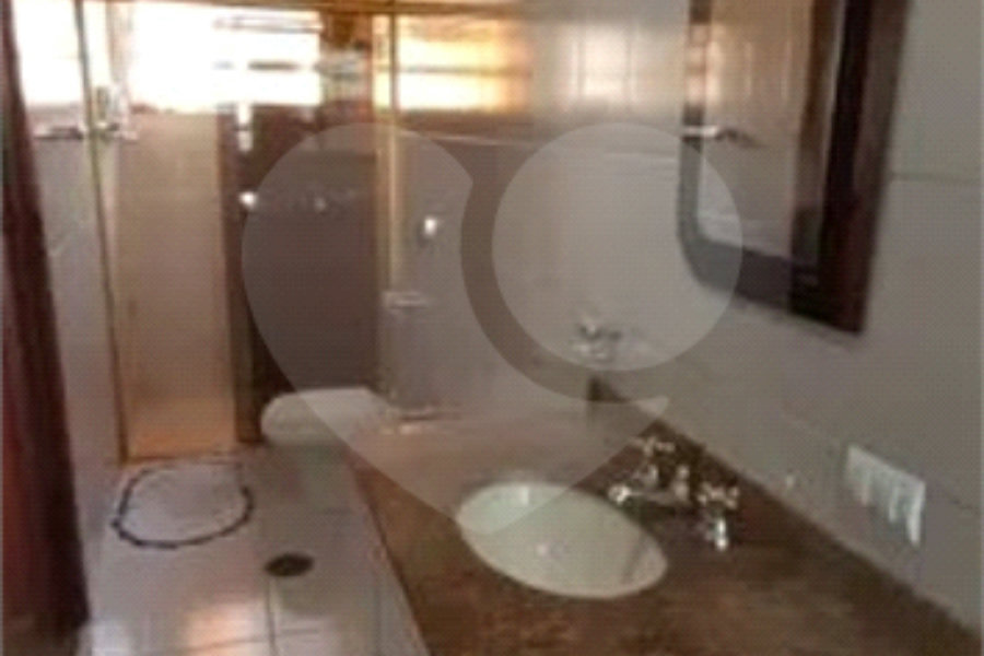 Sobrado à venda com 3 quartos, sendo 1 suíte, em Jaraguá, São Paulo, SP