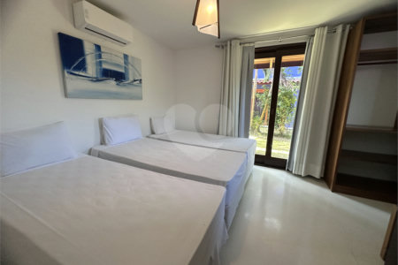 Casa à venda com 4 quartos, sendo 2 suítes, em Praia do Mutá, Porto Seguro, BA