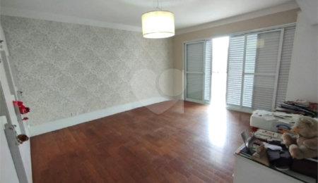 Casa à venda com 5 quartos, sendo 4 suítes,  em Parque dos Príncipes, São Paulo, SP