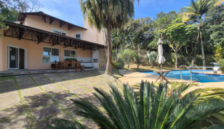 Casa à venda com 3 suítes no condomínio Parque Imperial da Cantareira, Mairiporã - SP