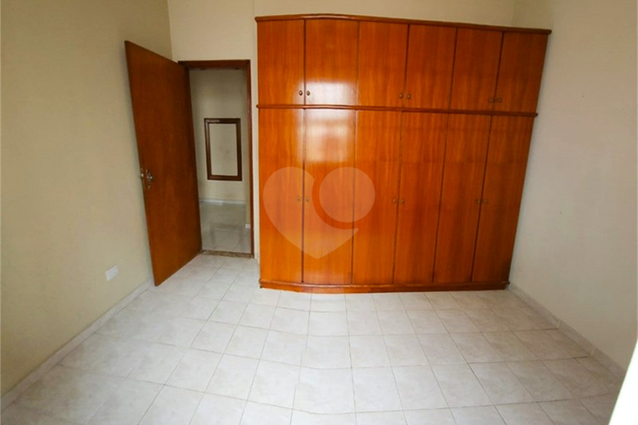Casa à venda com 4 quartos, sendo 1 suíte, em Jaguara, São Paulo, SP