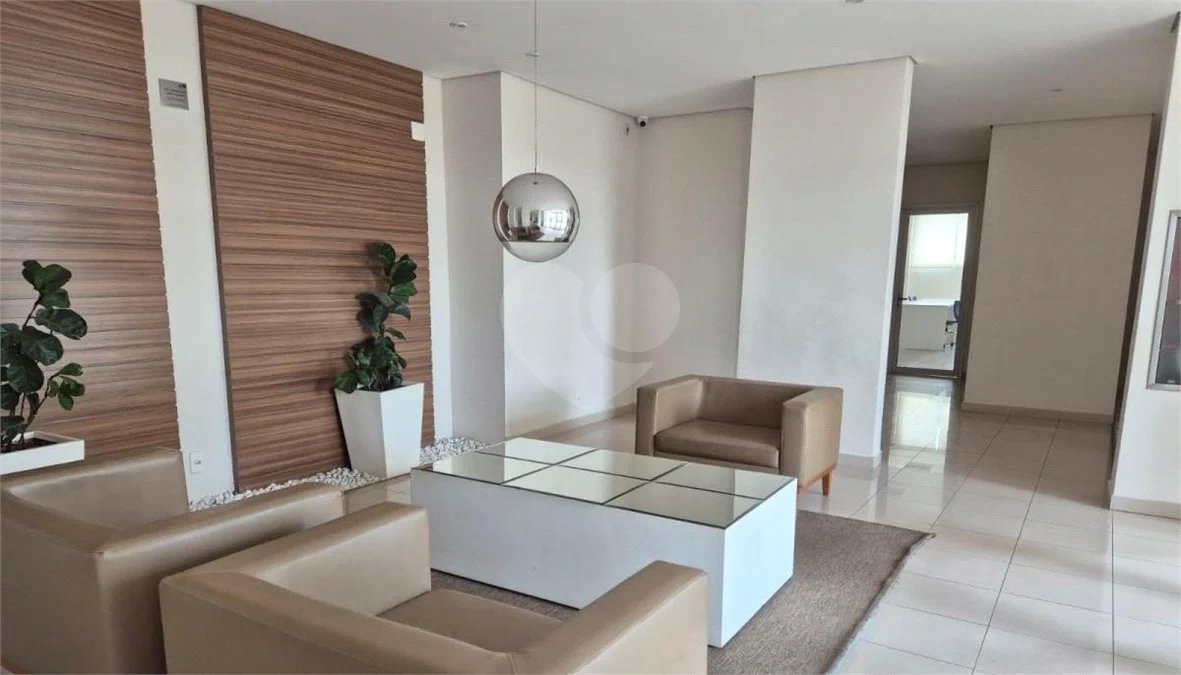 Apartamento reformado de 92 m² no Baeta Neves, com 2 dormitórios, 1 suíte, sala ampliada, área gourmet, 2 vagas, planejados e lazer completo.