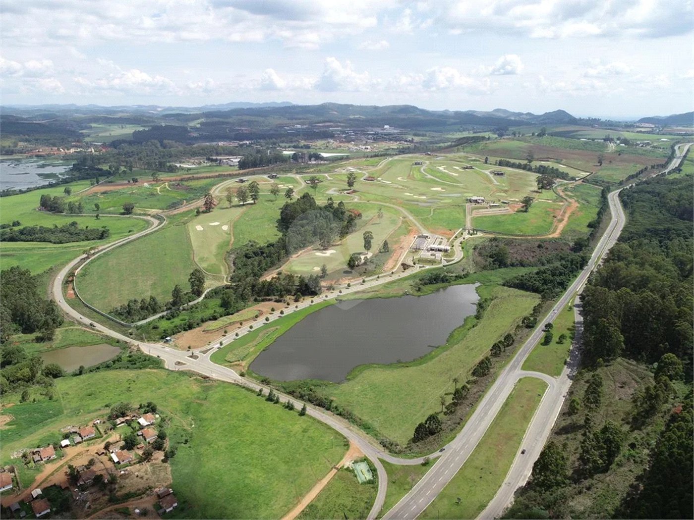 Terreno alto padrão à venda em Condomínio Serras Altas Poços de Caldas MG
