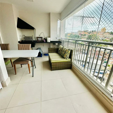 Apartamento à venda com 3 quartos, sendo 1 suíte,  em Vila Andrade, São Paulo, SP