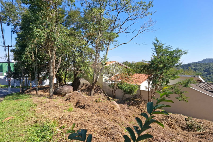 Terreno à venda em Horto, São Paulo, SP