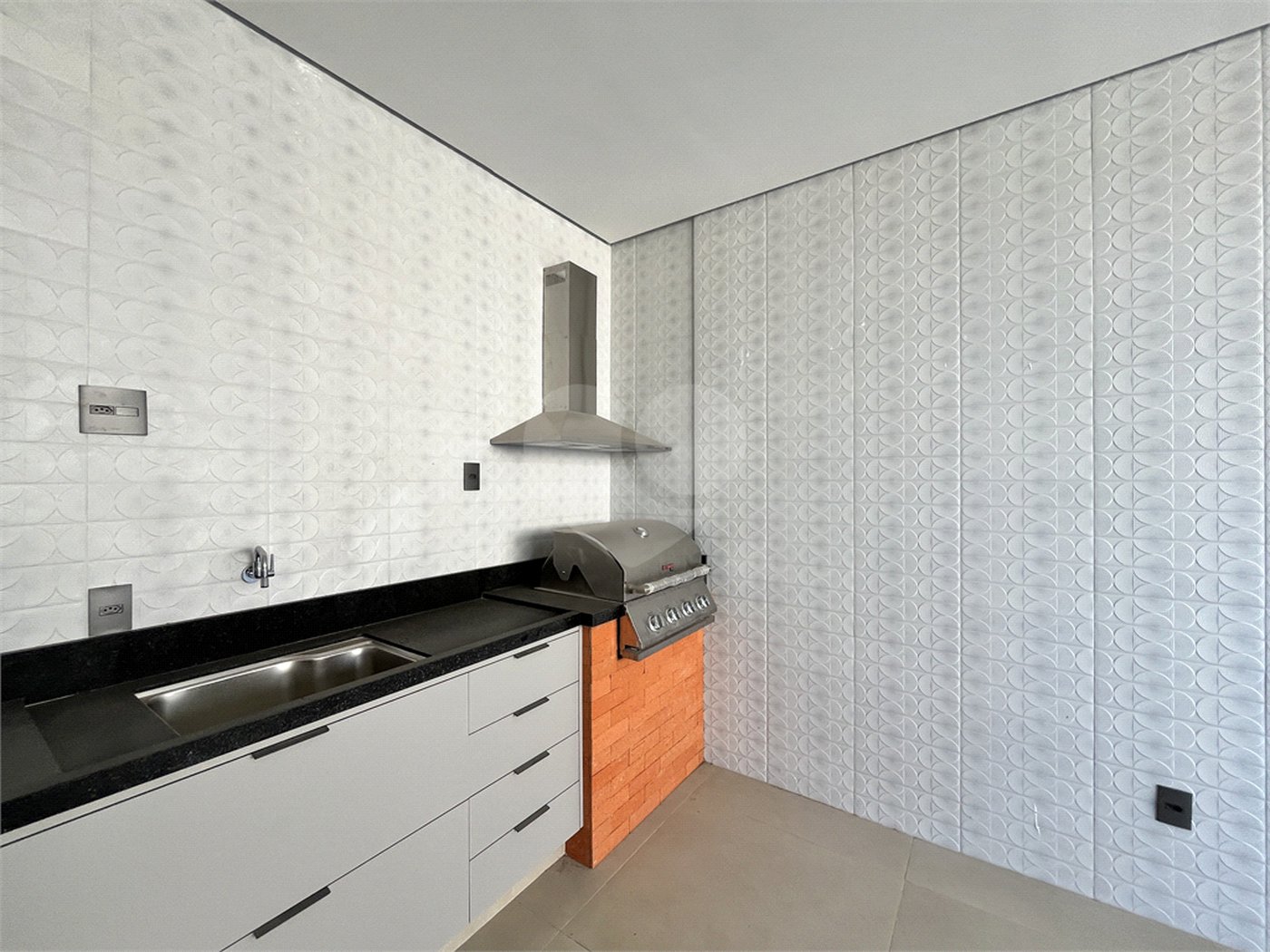 Casa à venda com 4 suítes no condomínio Alphaville Nova Esplanada 3, Votorantim - SP