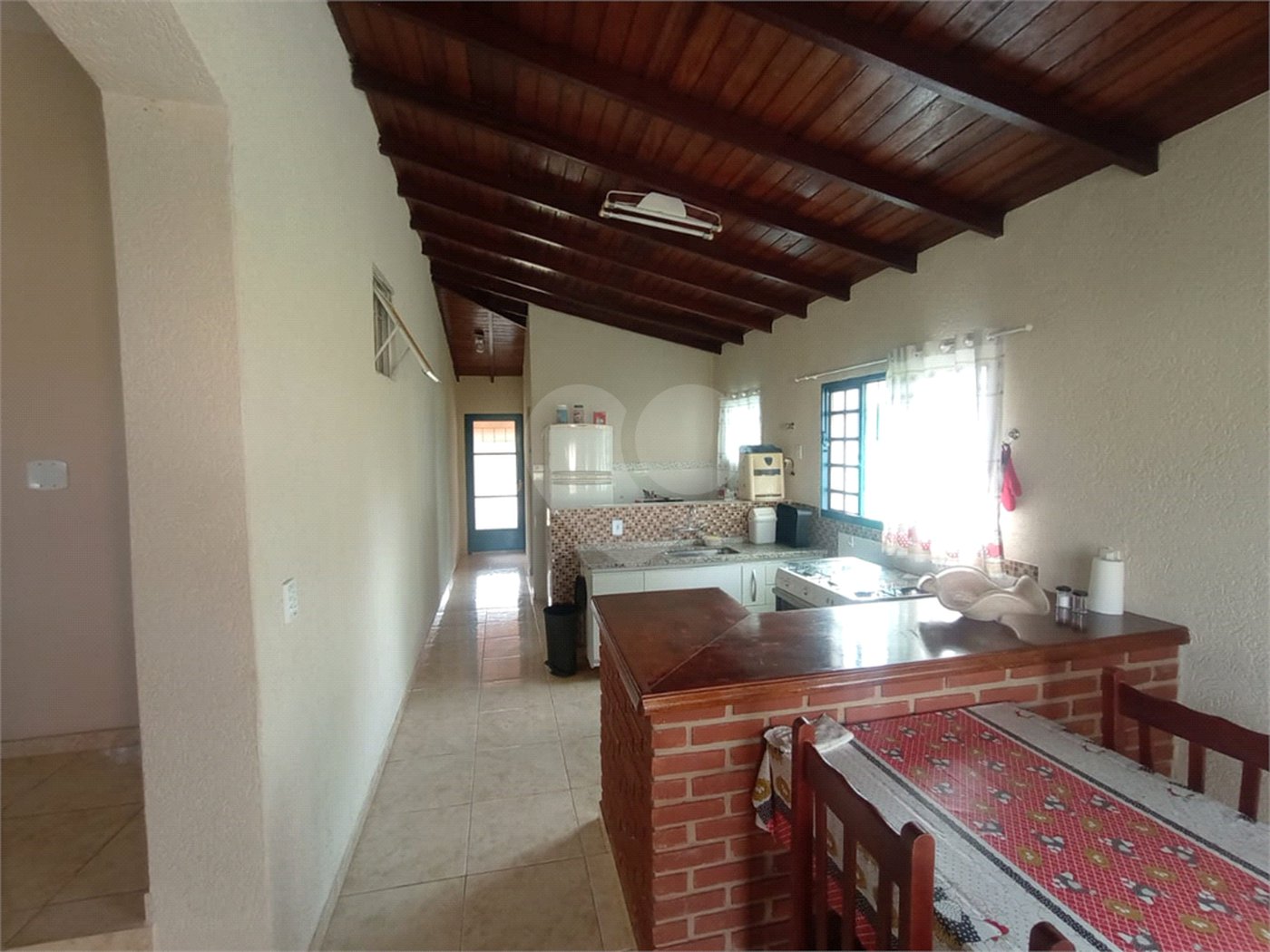 Chácara à venda com 6 quartos, sendo 1 suíte,  em Cercadinho, Alambari, SP
