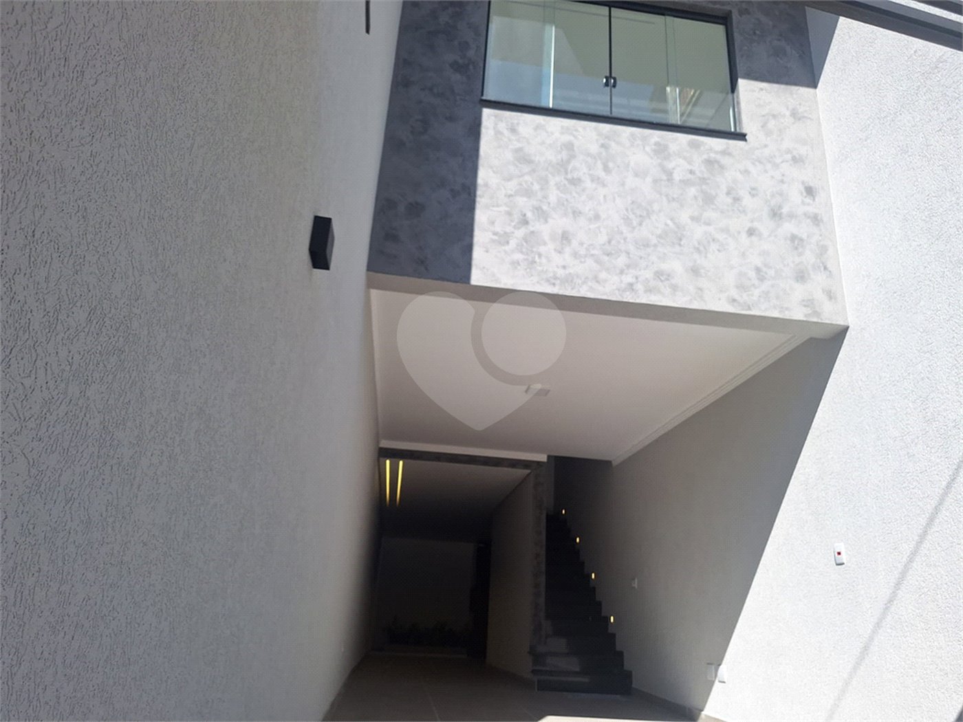 Sobrado à venda com 3 quartos, sendo 1 suíte, em Vila São Geraldo, São Paulo, SP