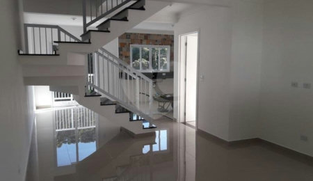 Sobrado à venda com 3 quartos, sendo 1 suíte, em Villa Verde, Franco da Rocha, SP