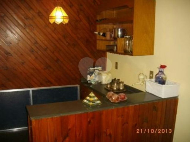 Sobrado à venda com 4 quartos, sendo 2 suítes,  em Carandiru, São Paulo, SP