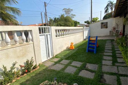 Casa em condomínio à venda com 4 quartos, sendo 1 suíte, em Baleia, São Pedro da Aldeia, RJ
