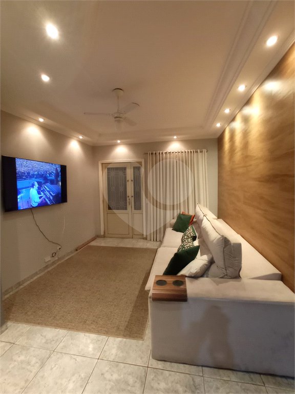 Casa Térrea à venda com 3 quartos em Jardim Santa Bárbara, Sorocaba, SP