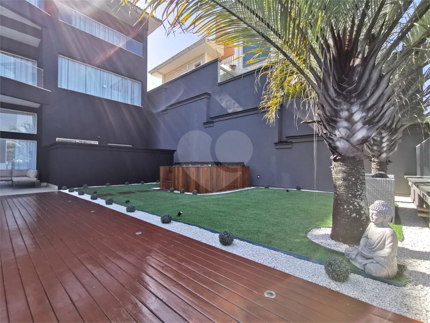Casa à venda ou para alugar com 4 suítes em Parque dos Príncipes, São Paulo, SP