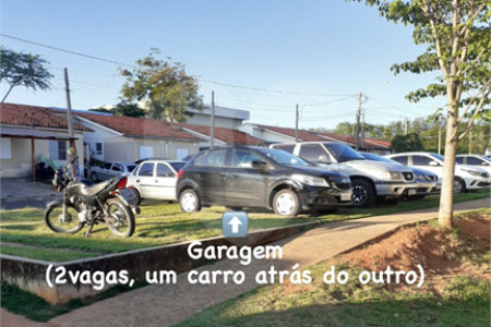 Casa térrea no Condomínio Moradas II.