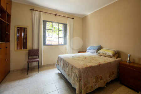 Casa à venda com 3 quartos, sendo 1 suíte, em Chácara Inglesa, São Paulo, SP