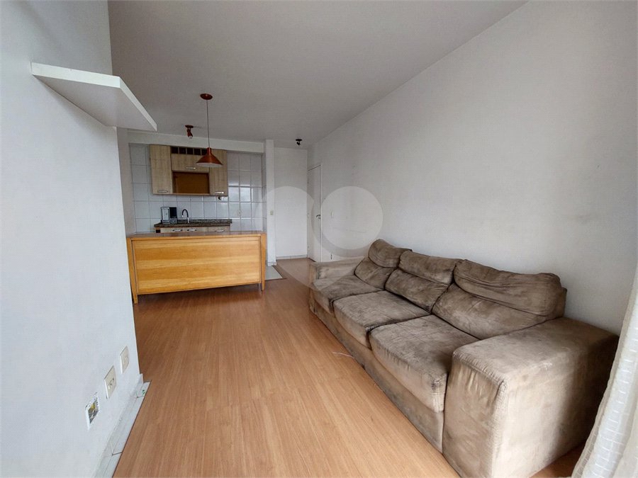 Apartamento à venda com 2 quartos em Vila Anastácio, São Paulo, SP