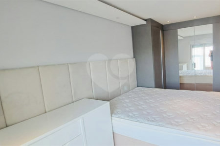 Apartamento à venda com 2 suítes em Vila Scarpelli, Santo André, SP