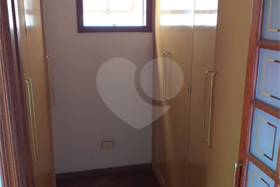 Sobrado à venda com 4 quartos, sendo 2 suítes, em Tremembé, São Paulo, SP
