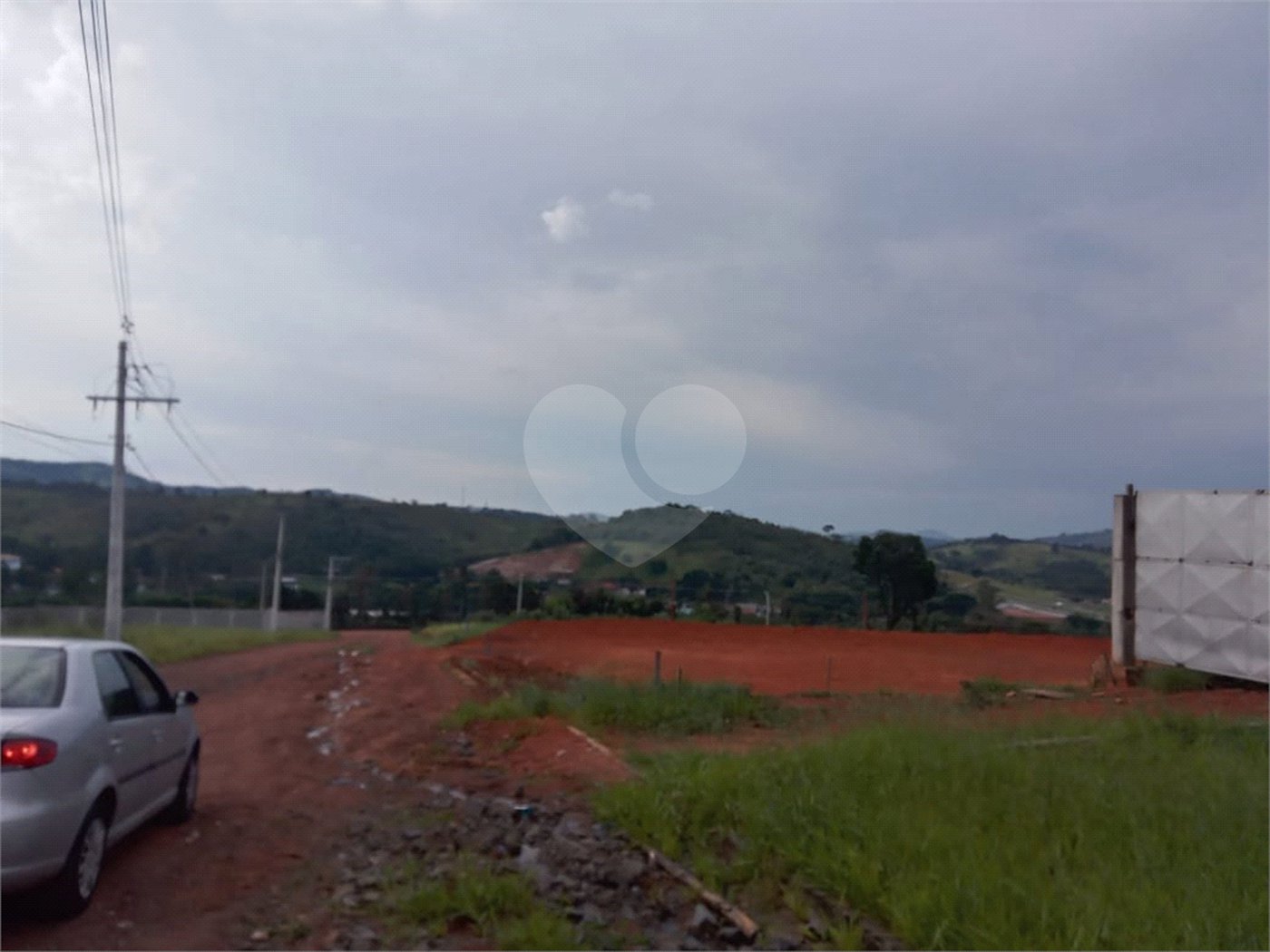 Galpão de 1200 m ² novos para locação em Nazaré Paulista/ Atibaia