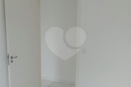Apartamento à venda com 2 quartos em Lageado, Cotia, SP