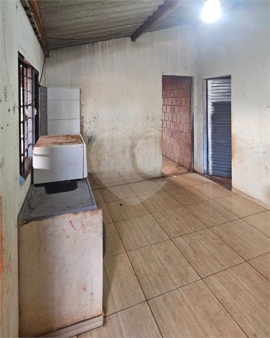 Casa à venda com 2 quartos em Jardim Ivone 1ª Seção, Ponta Porã, MS
