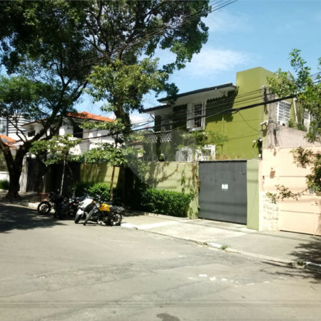Casa à venda com 4 quartos em Jardim Paineiras, São Paulo, SP