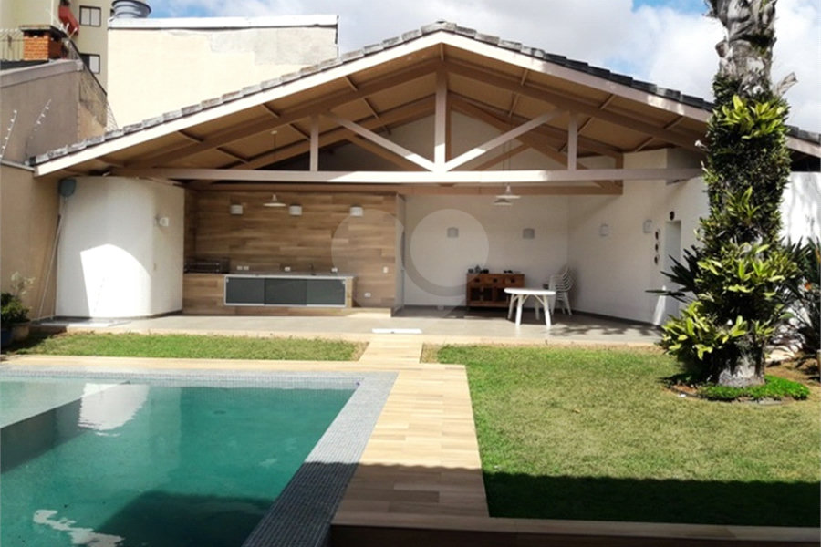 Casa à venda com 4 quartos, sendo 3 suítes, em Santana, São Paulo, SP