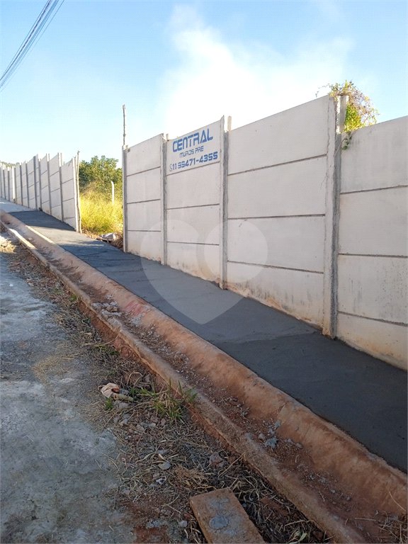 Terreno em Atibaia com 990 metros, pronto para construir, topografia declive, aceita financiamento