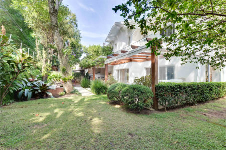 Casa à venda com 3 suítes no condomínio Parc Vignoble, São Paulo - SP