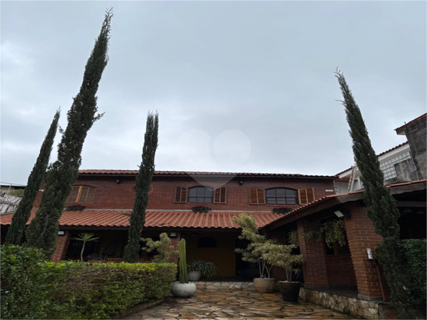 Casa à venda com 3 quartos em Jardim Tupã, São Paulo, SP