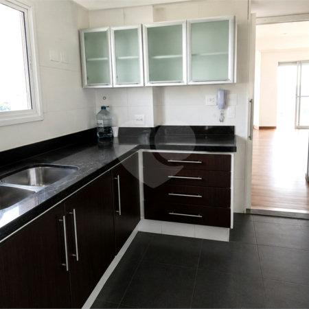 Apartamento à venda com 3 suítes em Moema, São Paulo, SP