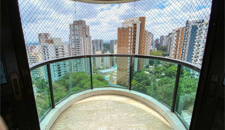 Apartamento à venda com 4 suítes em Vila Suzana, São Paulo, SP
