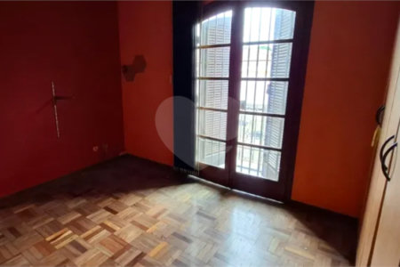 Sobrado à venda com 3 quartos, sendo 1 suíte, em Jardim Bonfiglioli, São Paulo, SP