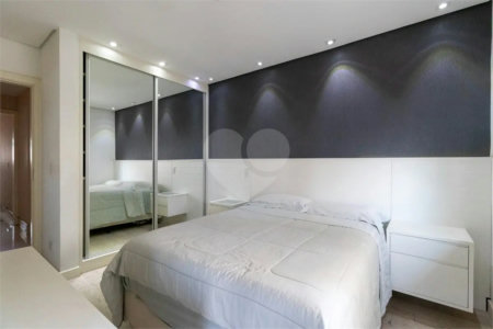 Apartamento à Venda com 260m² - Aclimação