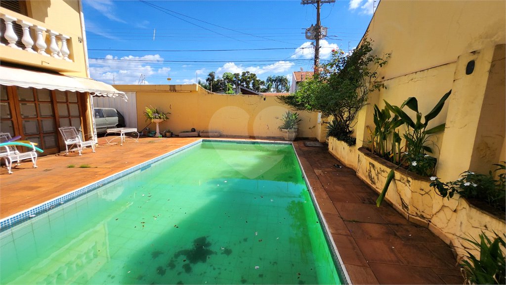 Sobrado à venda ou para alugar com 5 quartos, sendo 1 suíte, em Vila Harmonia, Araraquara, SP