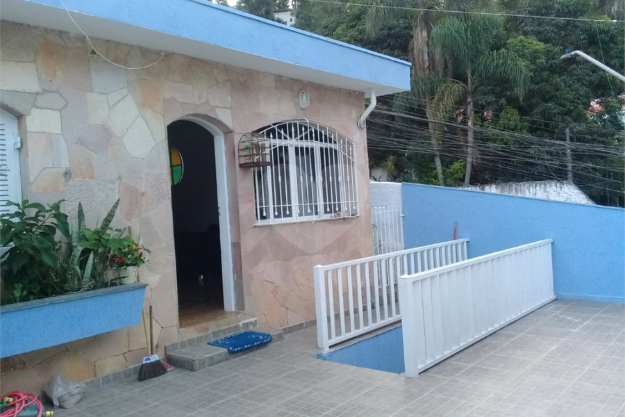 Sobrado à venda com 3 quartos em Tremembé, São Paulo, SP