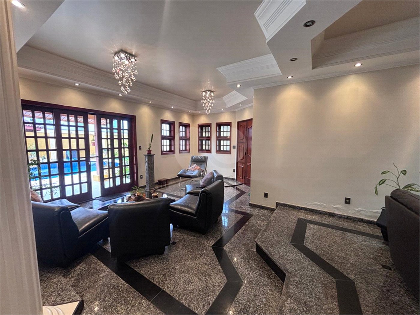 Casa à venda com 4 quartos, sendo 2 suítes,  no condomínio Granja Olga Ii, Sorocaba - SP