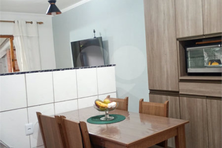 Casa à venda com 2 quartos, sendo 1 suíte,  em Jardim Cambuci, Mogi das Cruzes, SP