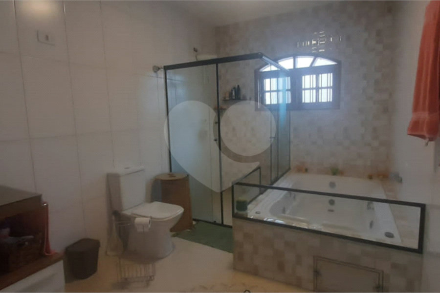 Casa à venda com 3 quartos, sendo 2 suítes, em São Vicente, Mairiporã, SP