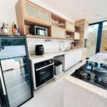 Casa à venda com 6 quartos, sendo 4 suítes,  em Caravelas, Armação dos Búzios, RJ