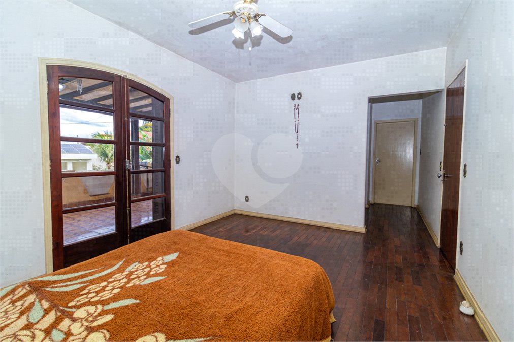Casa à venda com 3 quartos, sendo 1 suíte, em Interlagos, São Paulo, SP