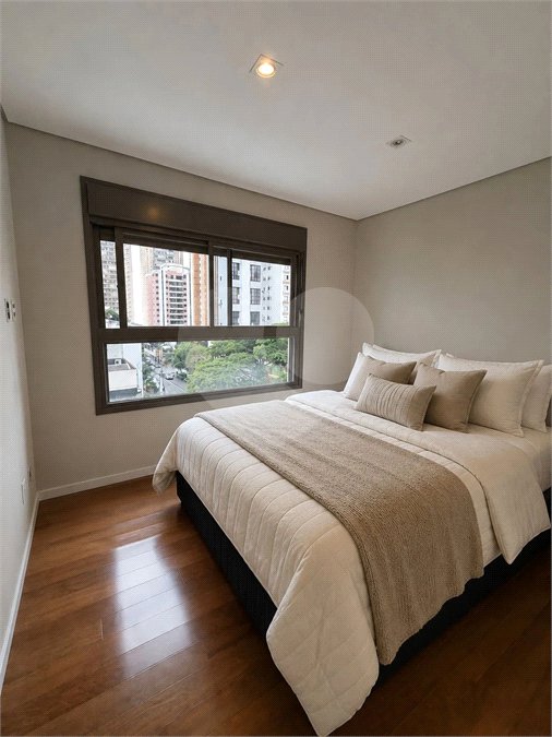Apartamento à venda com 3 suítes em Brooklin Paulista, São Paulo, SP
