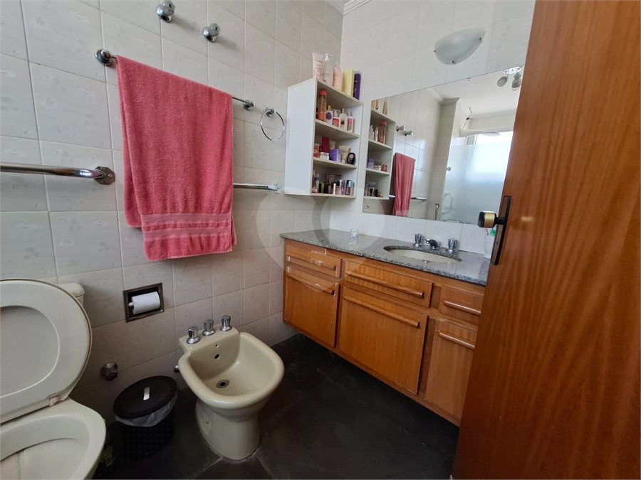 Apartamento à venda com 3 quartos, sendo 1 suíte, no Centro, Araraquara, SP