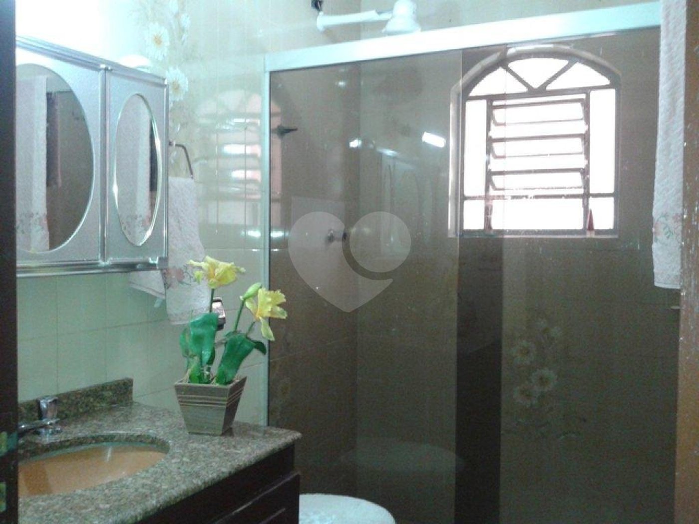 Sobrado à venda com 5 quartos, sendo 1 suíte, em Vila Mazzei, São Paulo, SP