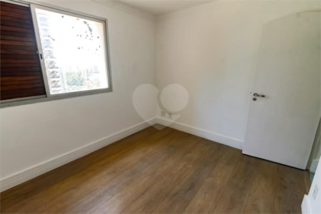 Apartamento à venda com 3 quartos, sendo 2 suítes, em Vila Andrade, São Paulo, SP