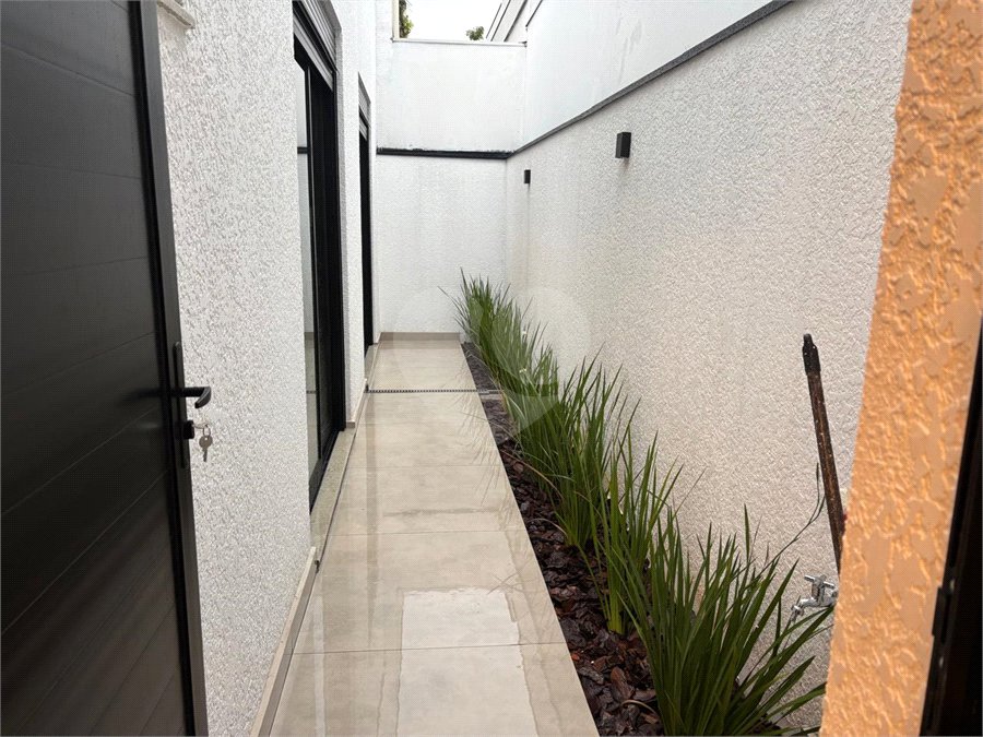 Casa à venda com 3 suítes no condomínio Residencial Chácara Ondina, Sorocaba - SP