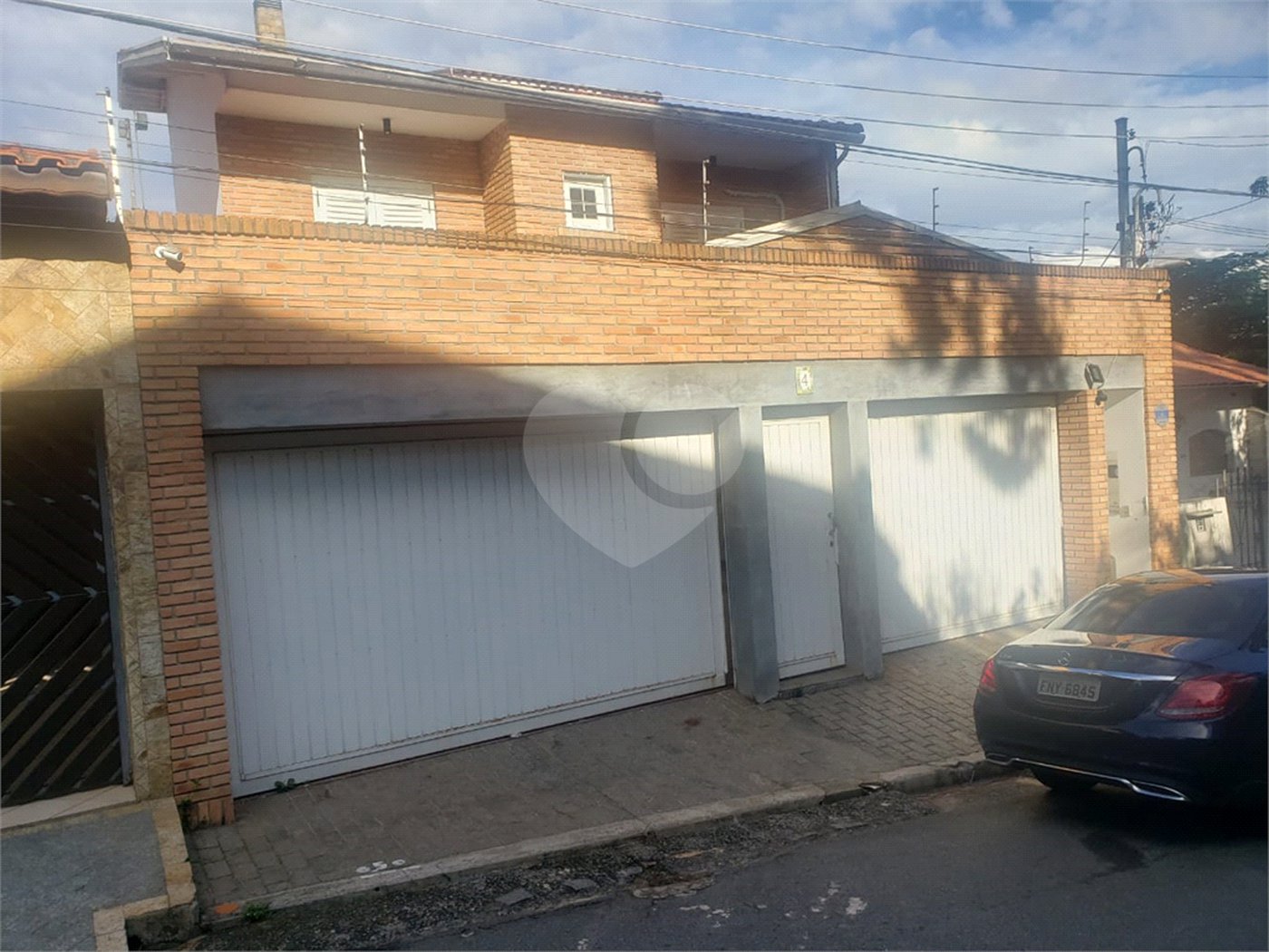 Sobrado à venda com 4 quartos, sendo 2 suítes,  em Tremembé, São Paulo, SP