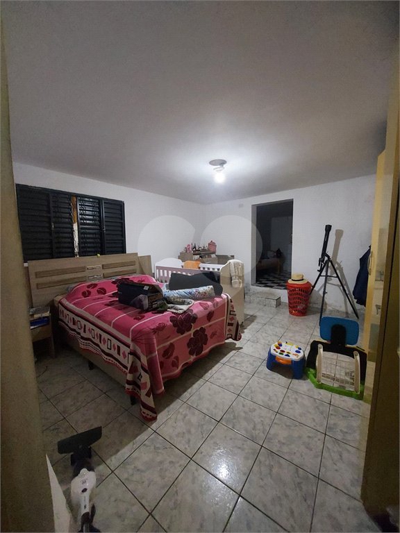 Sobrado à venda com 8 quartos no Brasilândia, São Paulo, SP